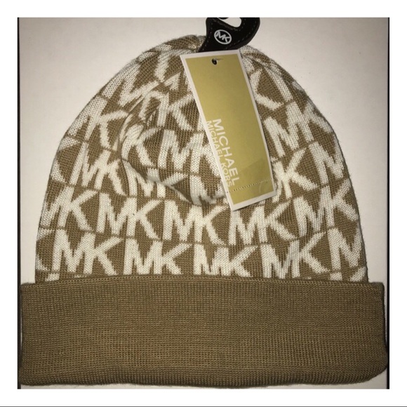 Michael Kors MK Logo Camel Cream Beanie - Picture 4 of 7